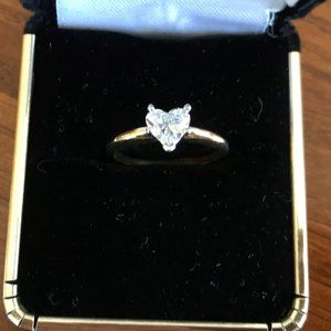 0.80ct heart-shaped diamond gold ring sz 7